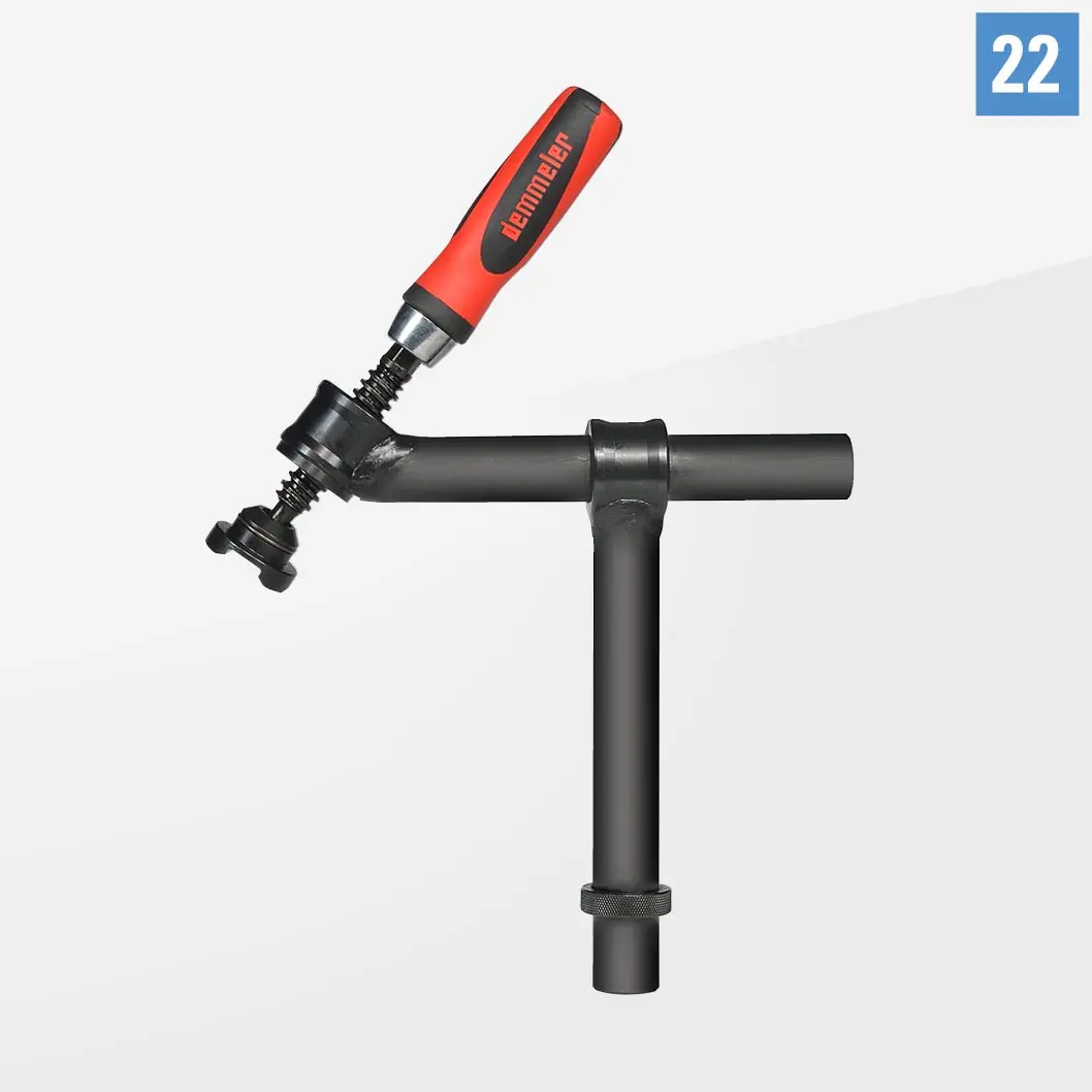 Струбцина толкающего типа 45° со шпинделем D22-07009-000