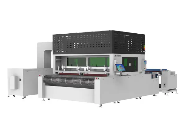 3000  СО2 лазерный станок с гальванометрической головкой для раскроя тканных материалов в режиме CUT-on-FLY FCA2400-T-A