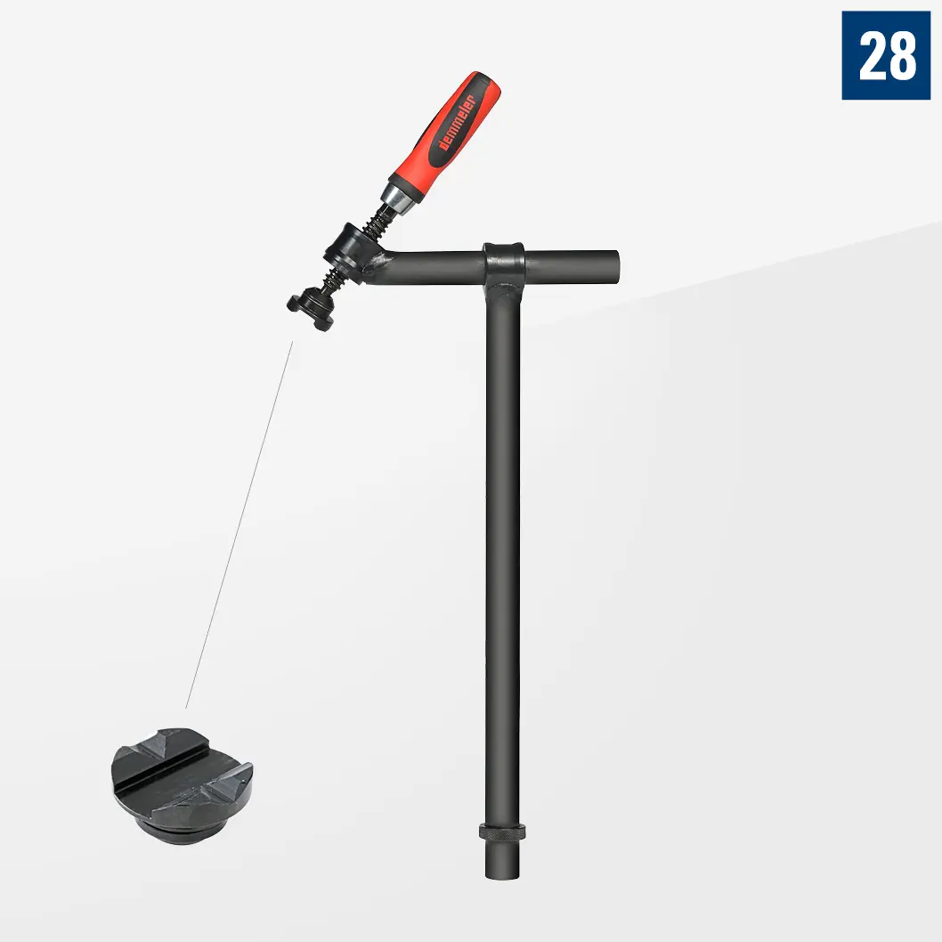 Струбцина толкающего типа 45° со шпинделем H500 D28-07009-026