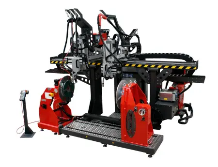 Установка для сварки продольных и кольцевых стыков