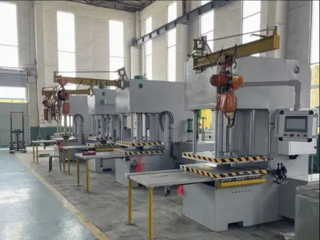 Вертикальная шприц-машина для запрессовки воска однопозиционная  IRLIT-A-A002-005