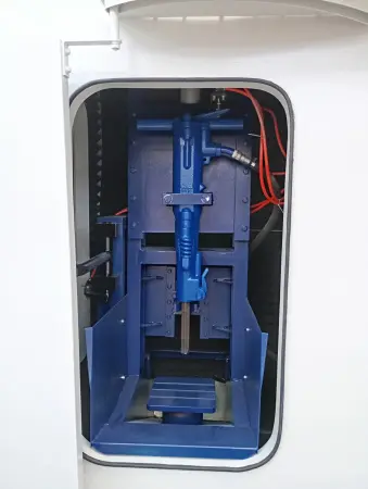 Вибрационная установка для отделения керамики однопозиционная, закрытого типа