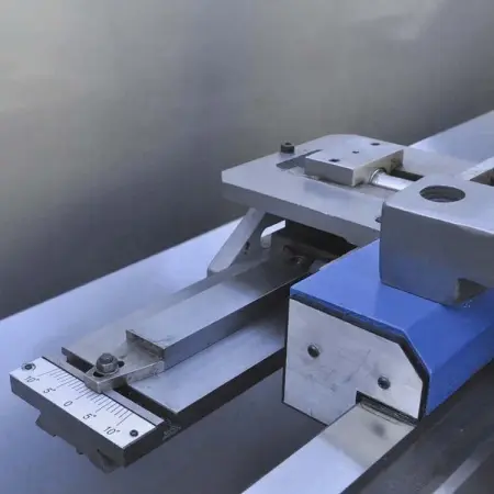 Токарный станок IRE-X003-114, длина изделия до 1000 мм