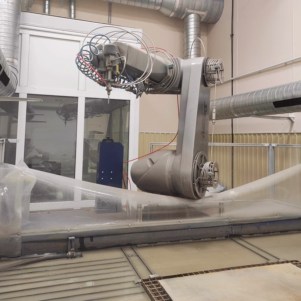 Общий вид ванны-уловителя роботизированного комплекса гидроабразивной резки