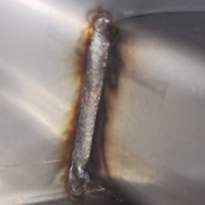 Пример 4 выполненного шва на роботизированном комплексе лазерной сварки лестничных лотков