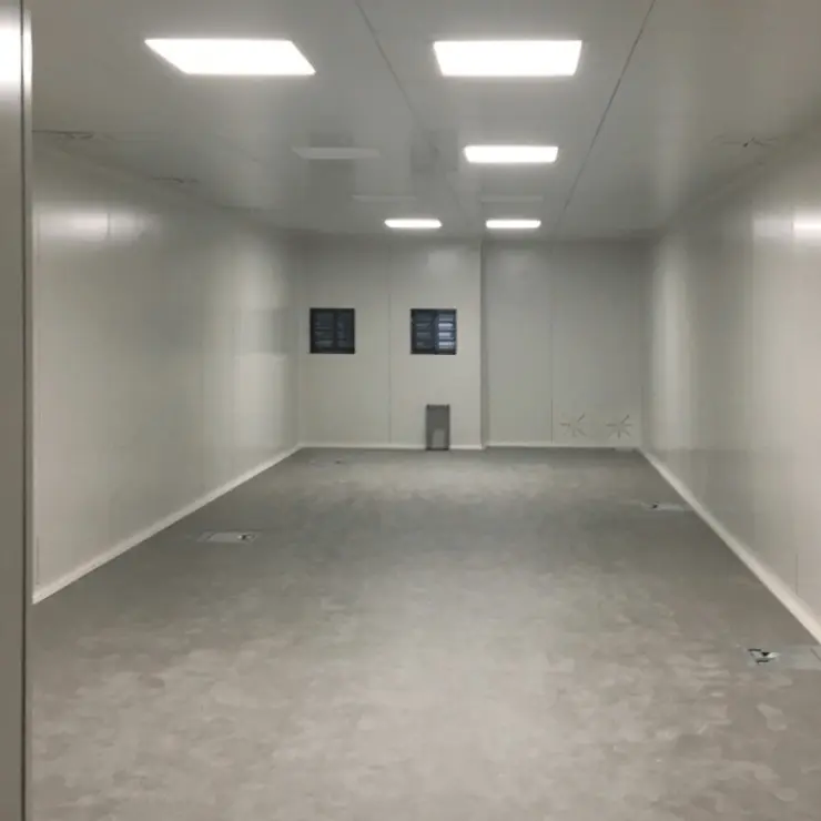 Простая экранированная камера